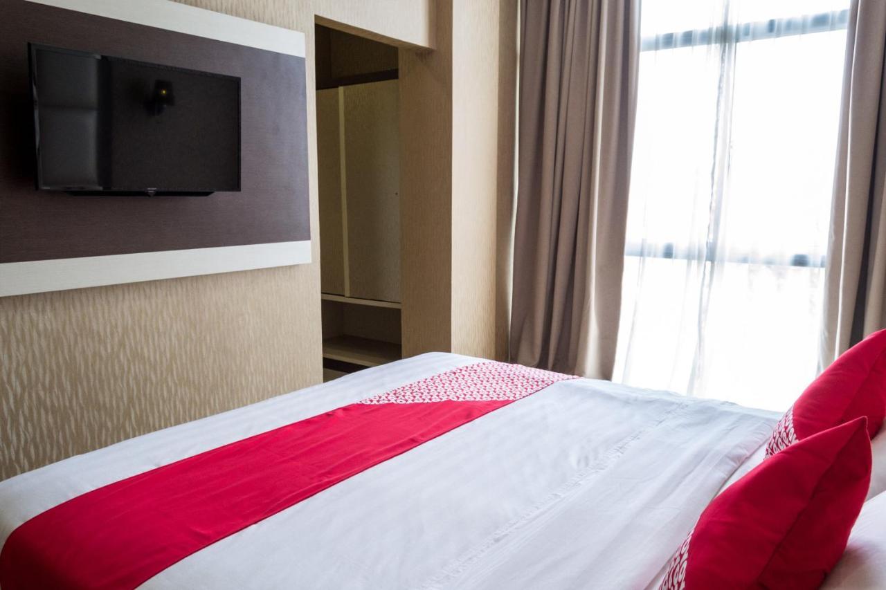 Oyo 676 Hotel Osaka Batam Dış mekan fotoğraf