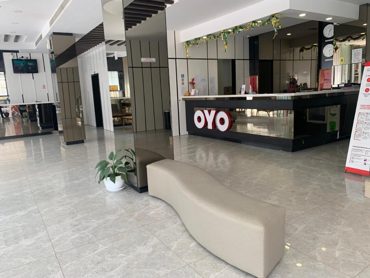 Oyo 676 Hotel Osaka Batam Dış mekan fotoğraf