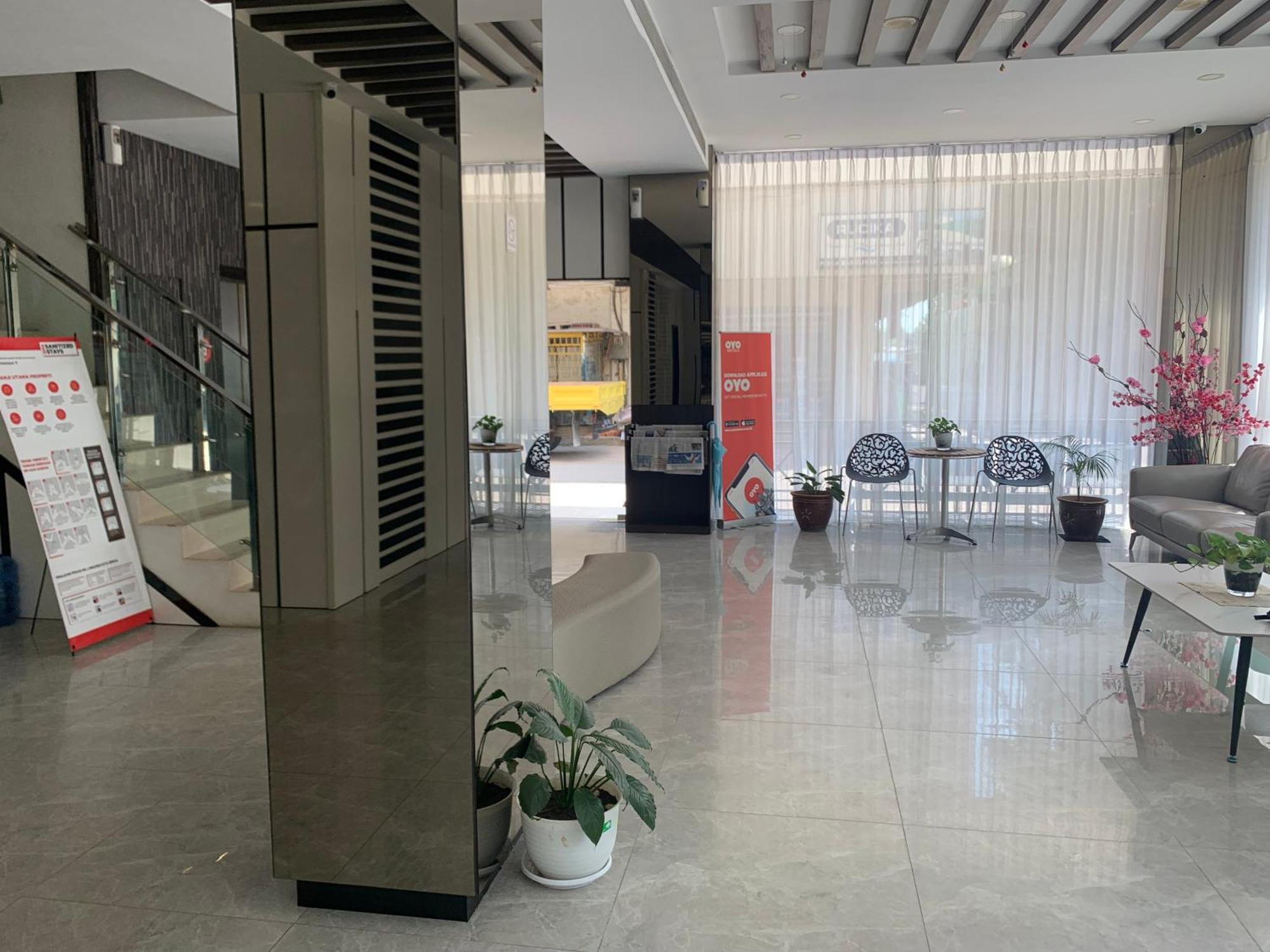 Oyo 676 Hotel Osaka Batam Dış mekan fotoğraf